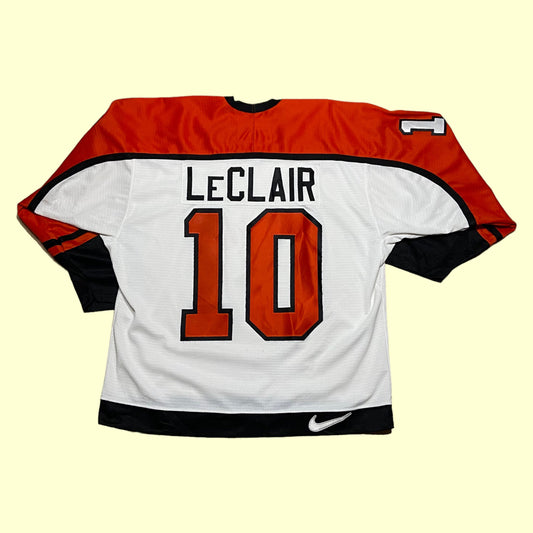 Vintage Nike LeClair Flyers jersey - XL