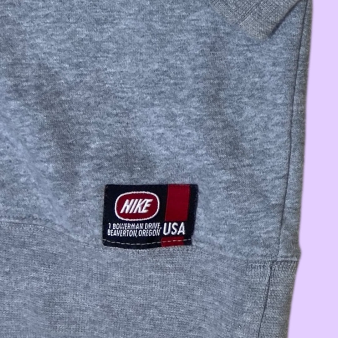 Vintage Nike sweater - L