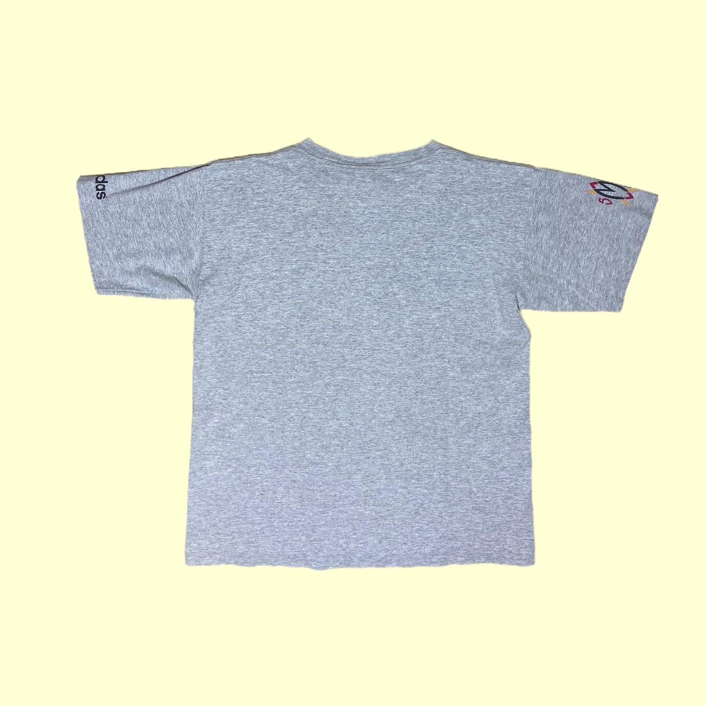 Vintage Adidas Mutombo T-Shirt - L