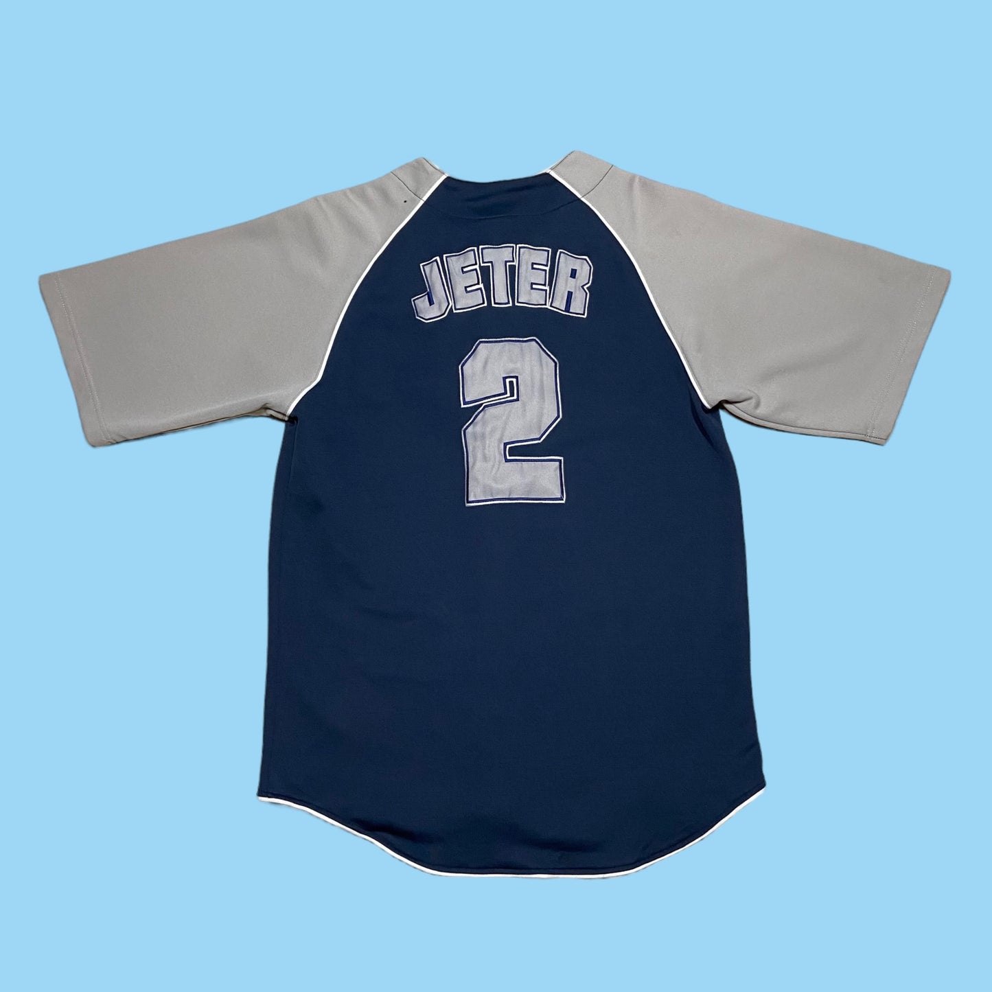 Vintage Yankees Jeter jersey - L
