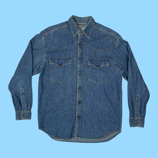 Vintage Levi's denim shirt - M