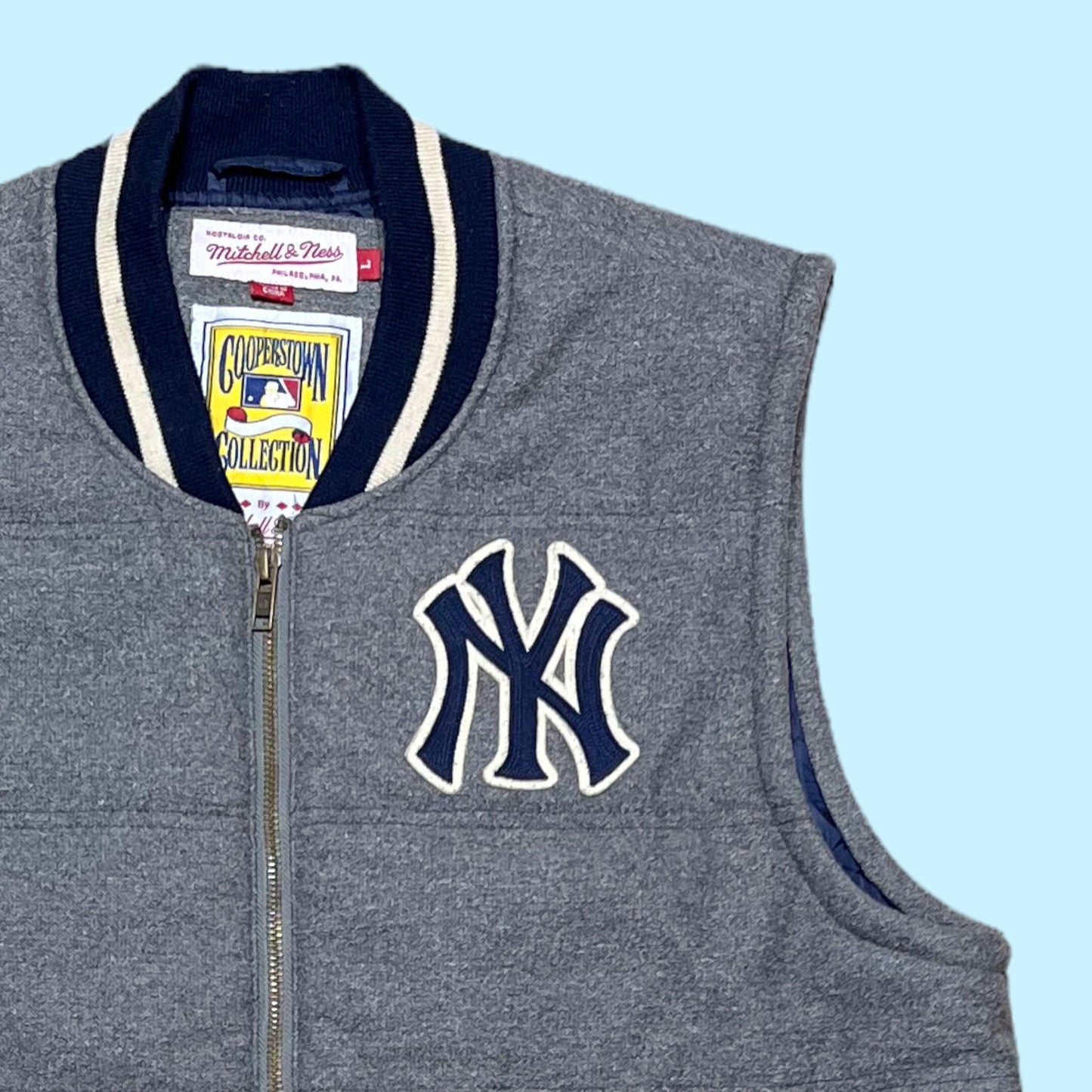 Vintage Mitchell & Ness Yankees Vest - L